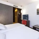 Globales Castillo De Ayud