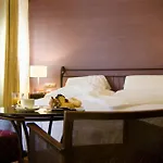 Hotell Globales Castillo De Ayud