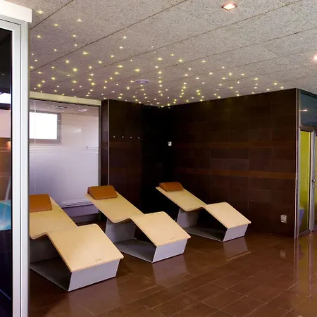 Globales Castillo De Ayud