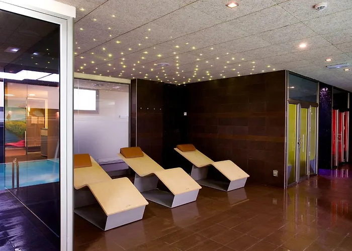 Globales Castillo De Ayud