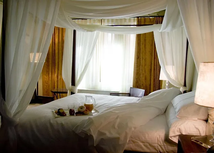 Globales Castillo De Ayud