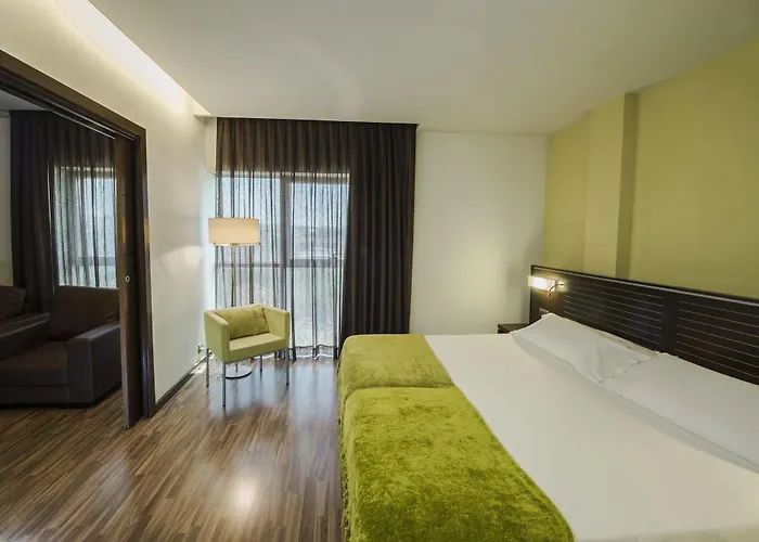 Hotel Globales Castillo De Ayud