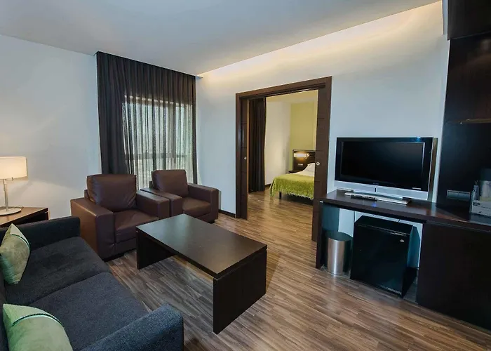 Globales Castillo De Ayud